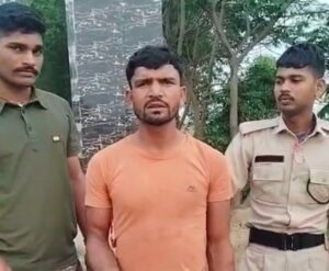 अंतरजिला तस्कर गिरोह का एक बदमाश रंगेहाथ गिरफ्तार