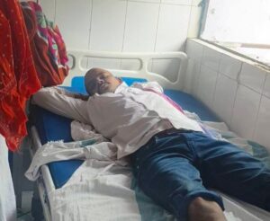 बाइक और जुगाड़ वाहन में भिड़ंत,3 लोग घायल,घायलों में एक की हालत गंभीर,